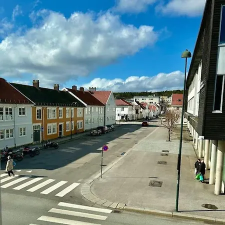 Sentralt Og Romslig I Kristiansand Sentrum Exteriör bild
