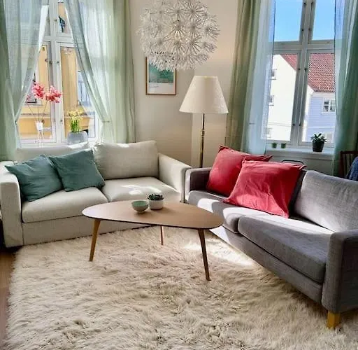Sentralt Og Romslig I Kristiansand Sentrum